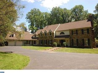 349 Pond View Rd, Devon, PA 19333