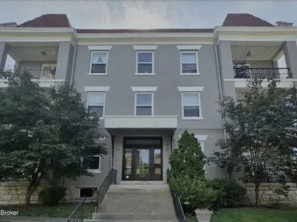 408 Kensington Ct, Louisville, KY