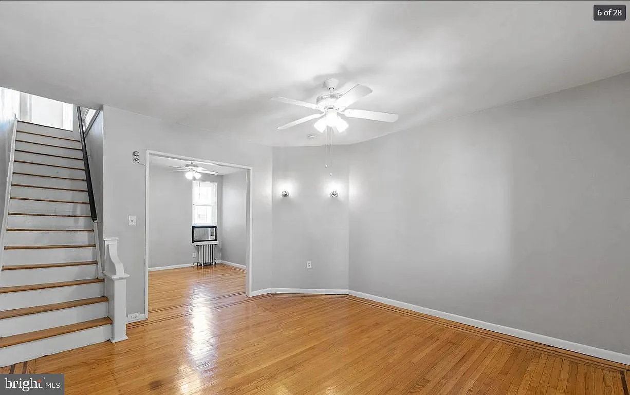 3 bed, 1.5 bath, 1430 sqft, $1,900 — Photo 2