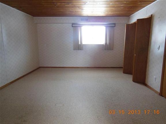 4th image of 109 E Mink Ave