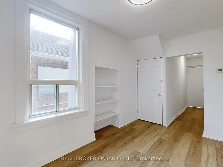 102 Bowie Ave #MAIN — Photo 13