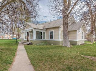 525 SE 4th St, Hermiston, OR 97838