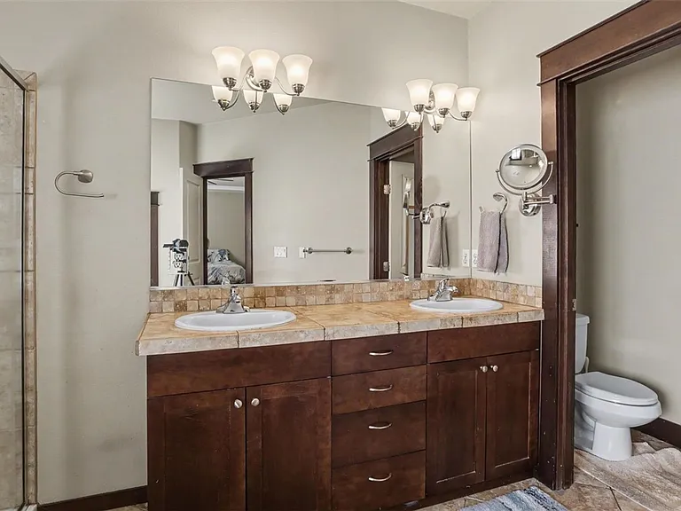 1357 Elma Pl NE — Photo 23