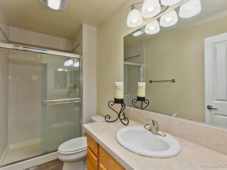 8533 Villa La Jolla Dr #F — Photo 10