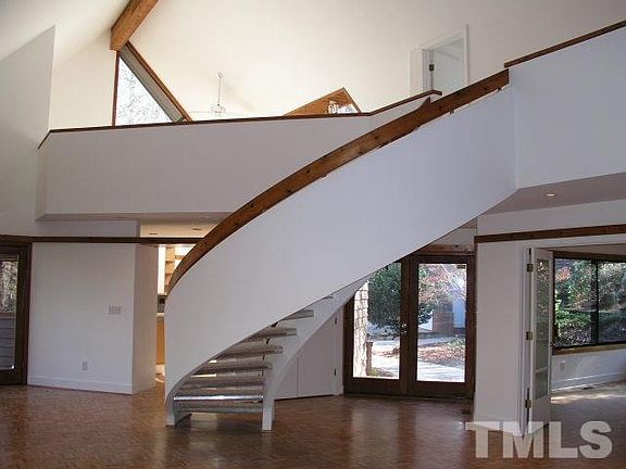 2nd image of 109 Carolina Ave