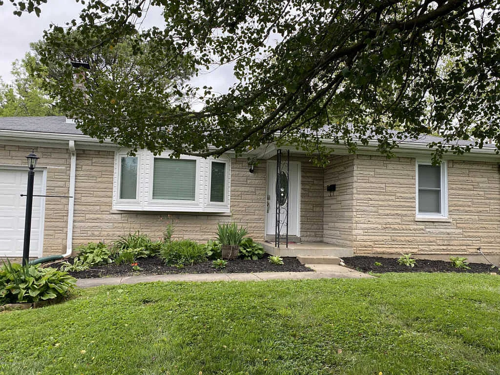 10103 Snively Ave photo 1