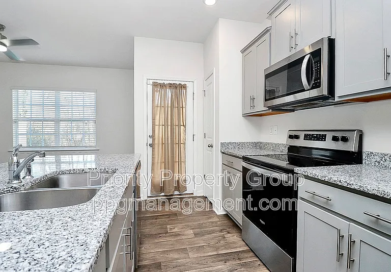 6131 Guildford Hill Ln — Photo 8