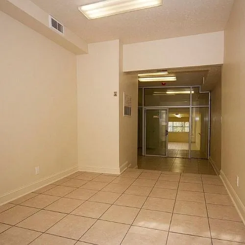 Building Photo 3