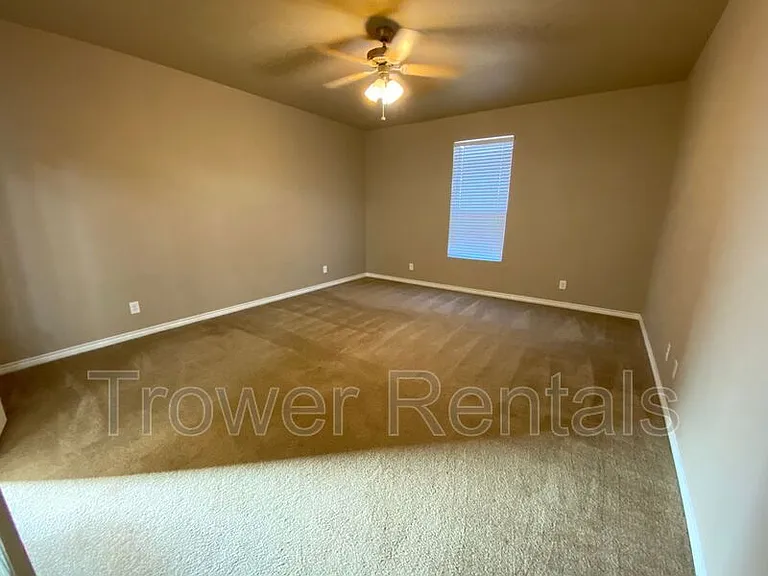 3406 Bastrop Ave — Photo 17