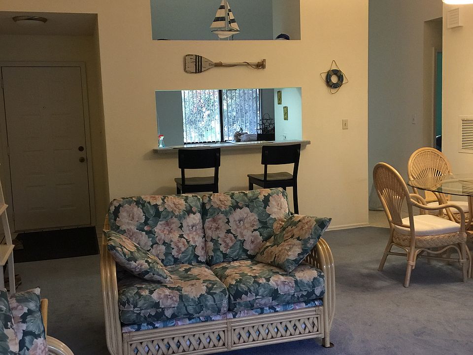 2nd image of 5740 Marina Dr APT 3