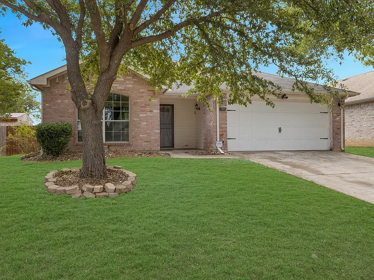 8022 Genesis Dr — Photo 16