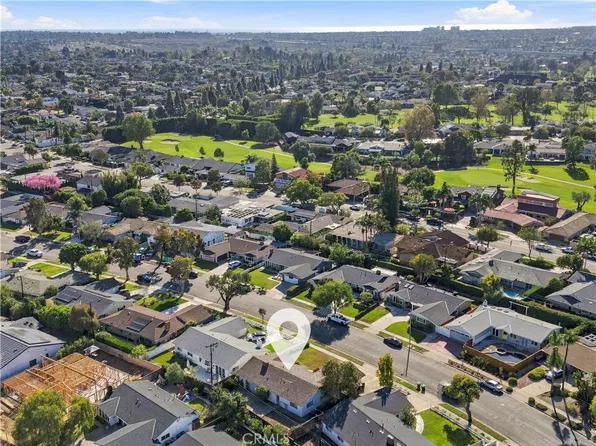 3076 Madeira Ave, Costa Mesa, CA 92626