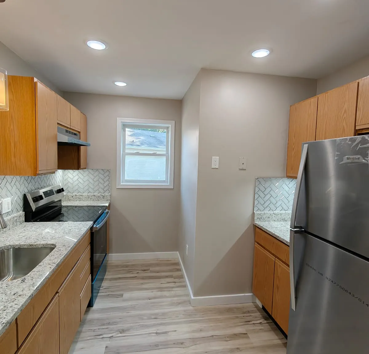 3 bed, 1200 sqft, $2,600 — Photo 3