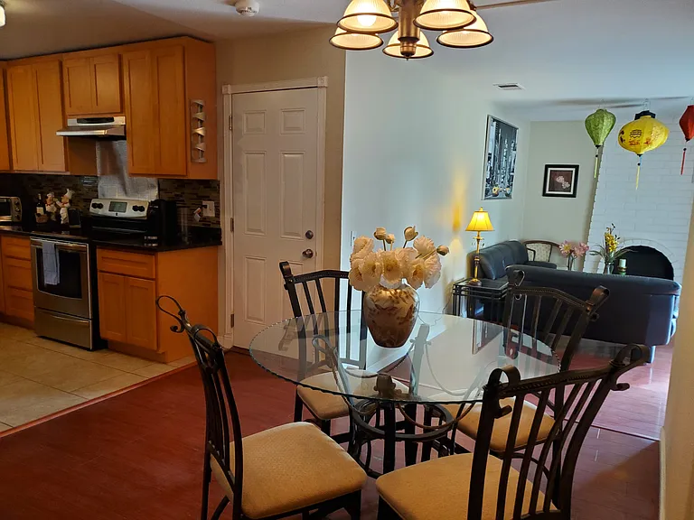 Askham Place Ct — Photo 25