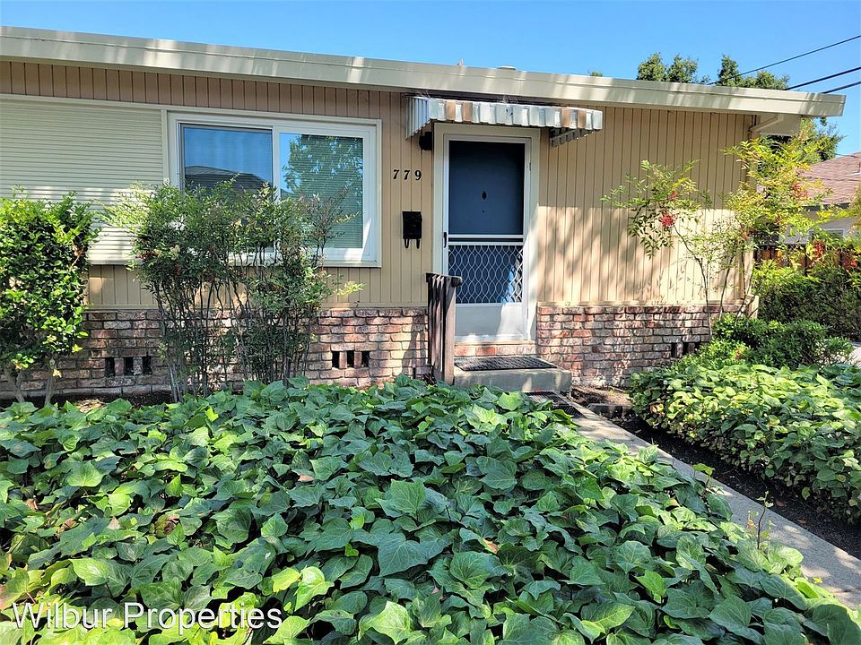 1st image of 779 Loma Verde Ave