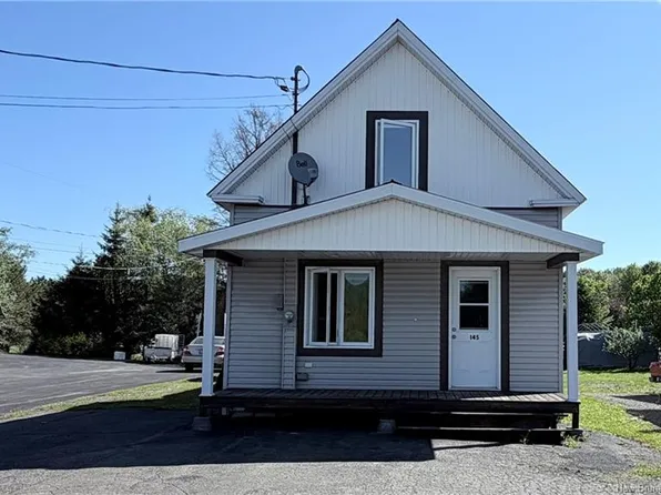 145 Principale St, Sainte Anne De Madawaska, NB E7E 1B1