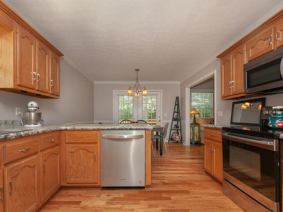 4th image of 106 Timberwood Ct