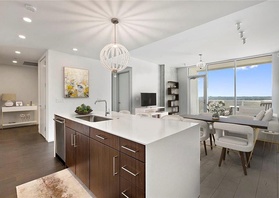 1st image of 301 West Ave #2307