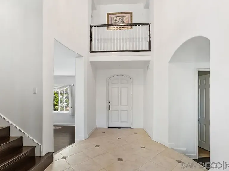 9230 Island Pine Way — Photo 7