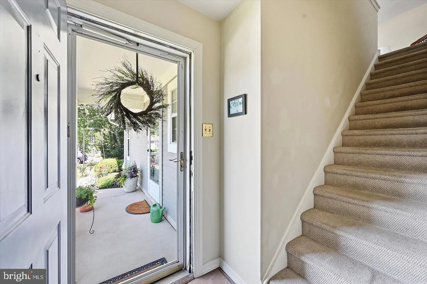 1 bed, 1.0 bath, 828 sqft, $1,800 — Photo 2