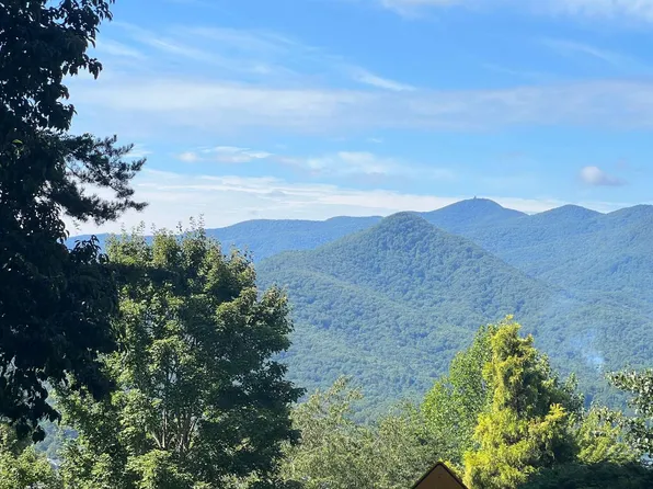 14 N Main St, Hiawassee, GA 30546