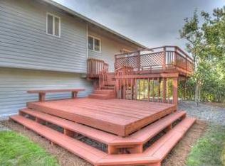 1004 S 31st Ct, Renton, WA 98055