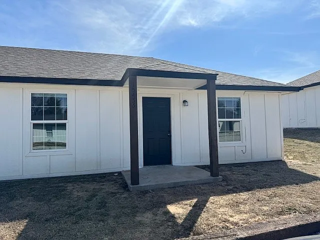 1 bed, 1.0 bath, 600 sqft, $950 — Photo 1