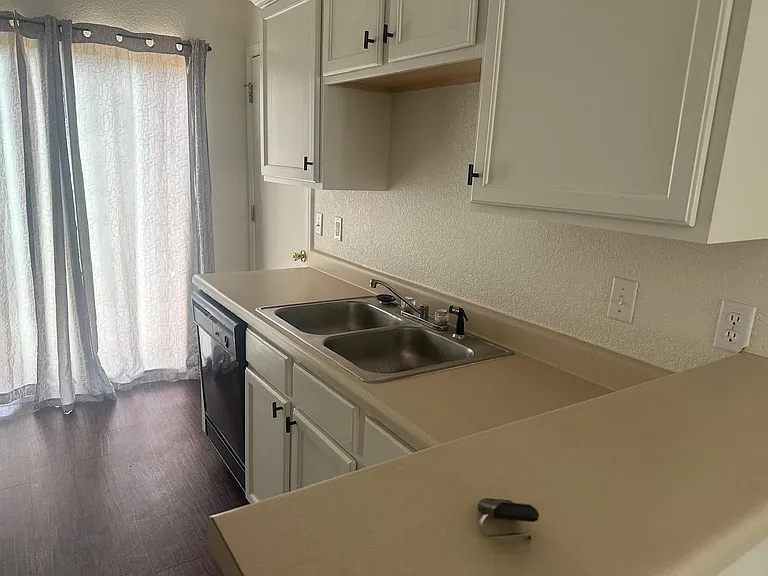 108 Mill Creek Dr #108 — Photo 12