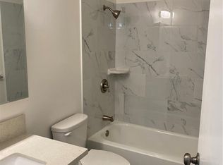 949 Ala Nanala St APT 903, Honolulu, HI 96818