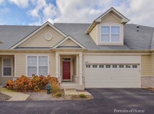 879 Skyline Dr, Batavia, IL 60510