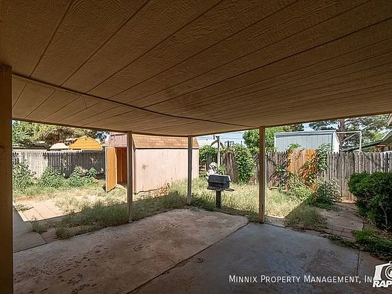 2905 Ventura Ave — Photo 29
