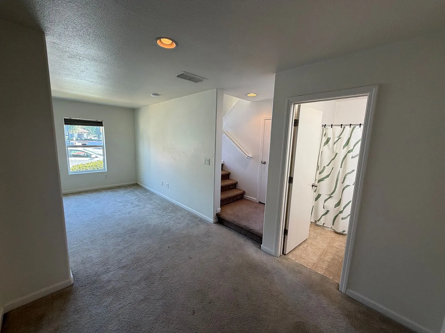 3 Story Townhome — Photo 3