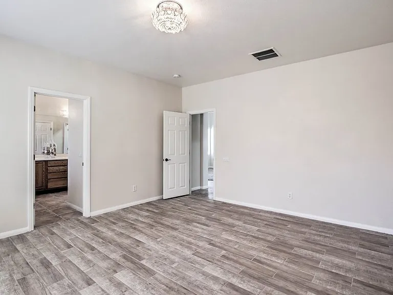 10517 Howling Coyote Ave — Photo 19
