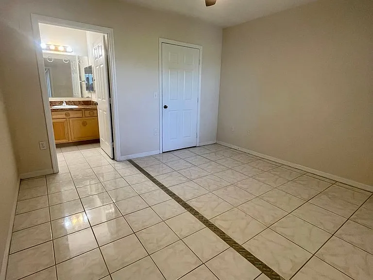 1050 Villagio Cir #106 — Photo 13