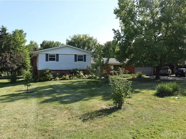 3393 Crist Rd, Springfield, OH 45502