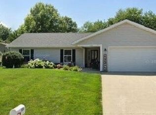 1830 Cypress Dr, Maryville, MO 64468