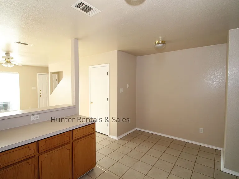 4203D Alan Kent Dr — Photo 5