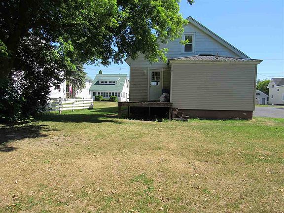 2nd image of 15 Woodlawn Ave
