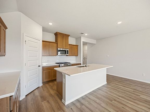 7th image of this home