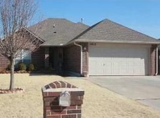 12013 NW 7th St, Yukon, OK 73099