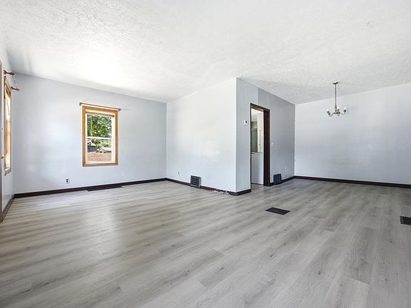 4th image of 2930 Lapey St