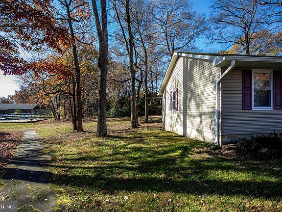 4th image of 3071 Donegal Ct