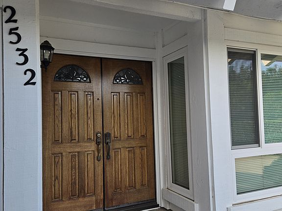 3rd image of 2532 Pepperwood Dr