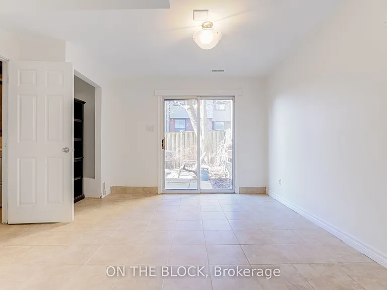 47 Carleton Pl — Photo 34