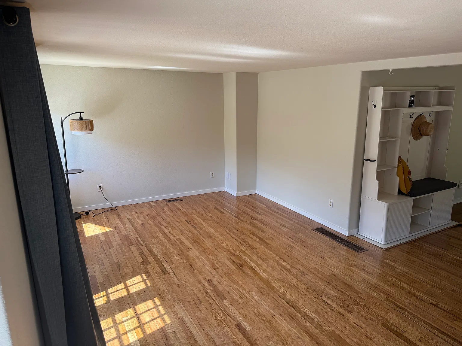 3 bed, 1250 sqft, $3,200 — Photo 4