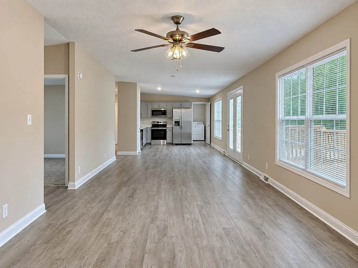 3 bed, 2.0 bath, 1440 sqft, $1,500 — Photo 3