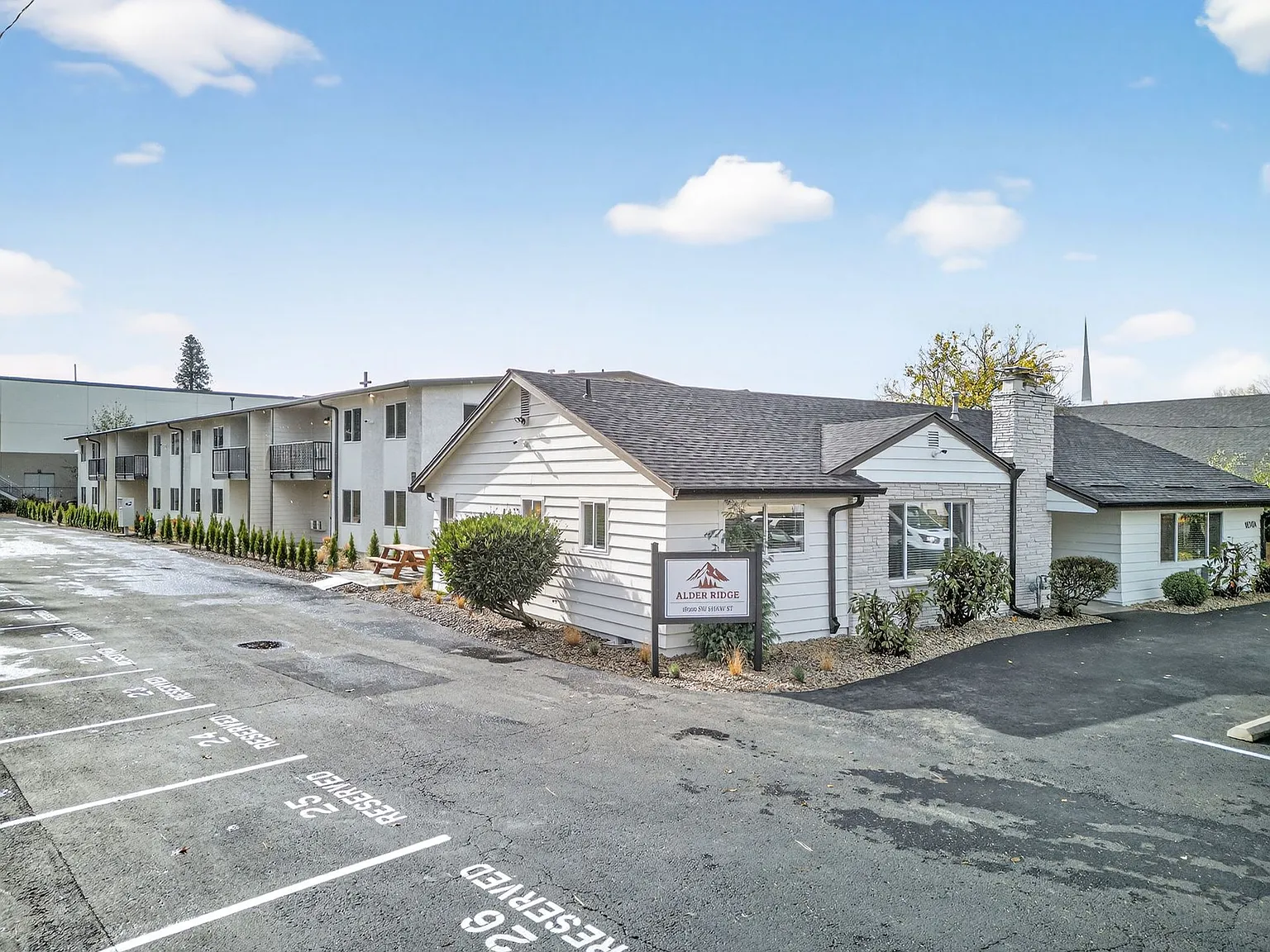 Alder Ridge — Photo 1