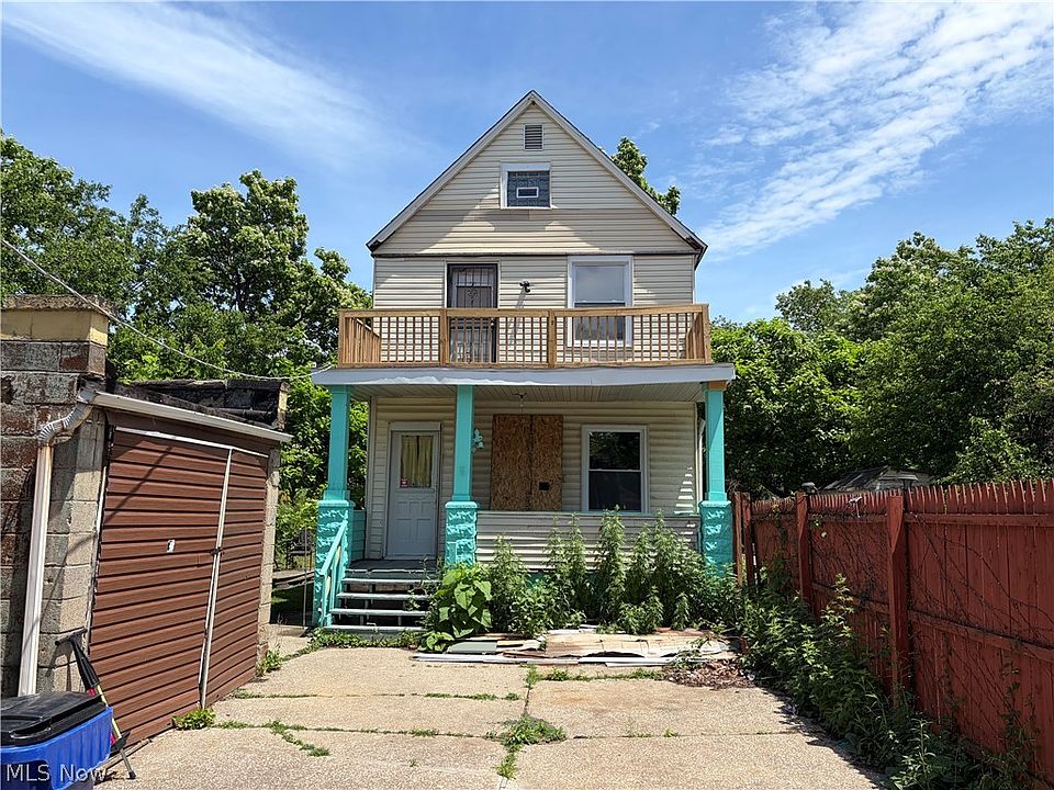 1st image of 1101 E 71st St