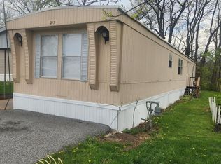 217 Waldorf Dr, York, PA 17404