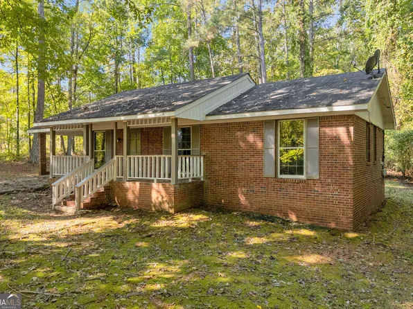 135 Sara Dr, Covington, GA 30014